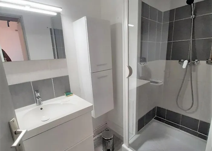 Valras-plage: Renove 1 Chambre, Clim, Wifi, Parking, A 50m De La - Fr-1-781-59